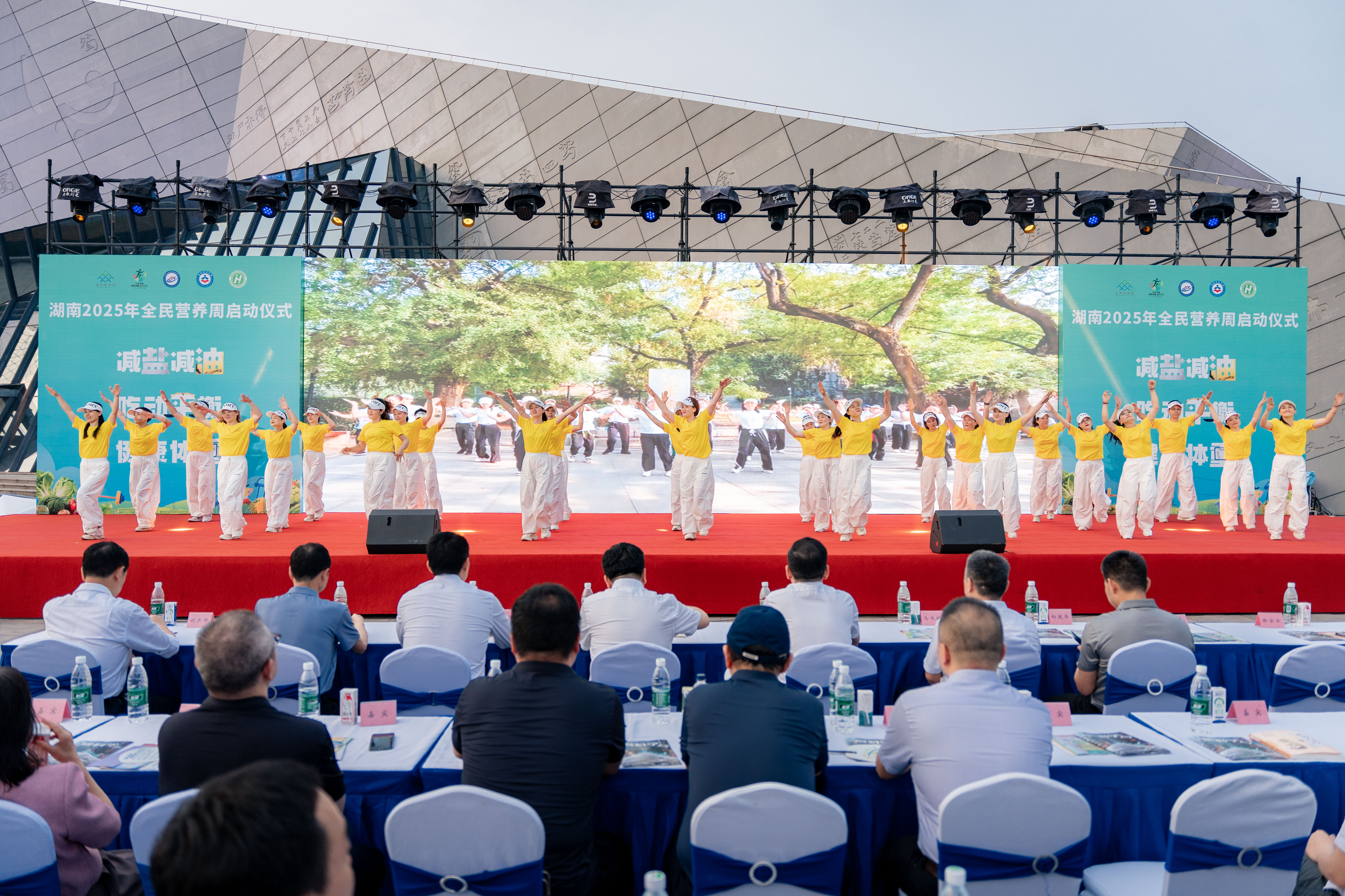 图3.jpg